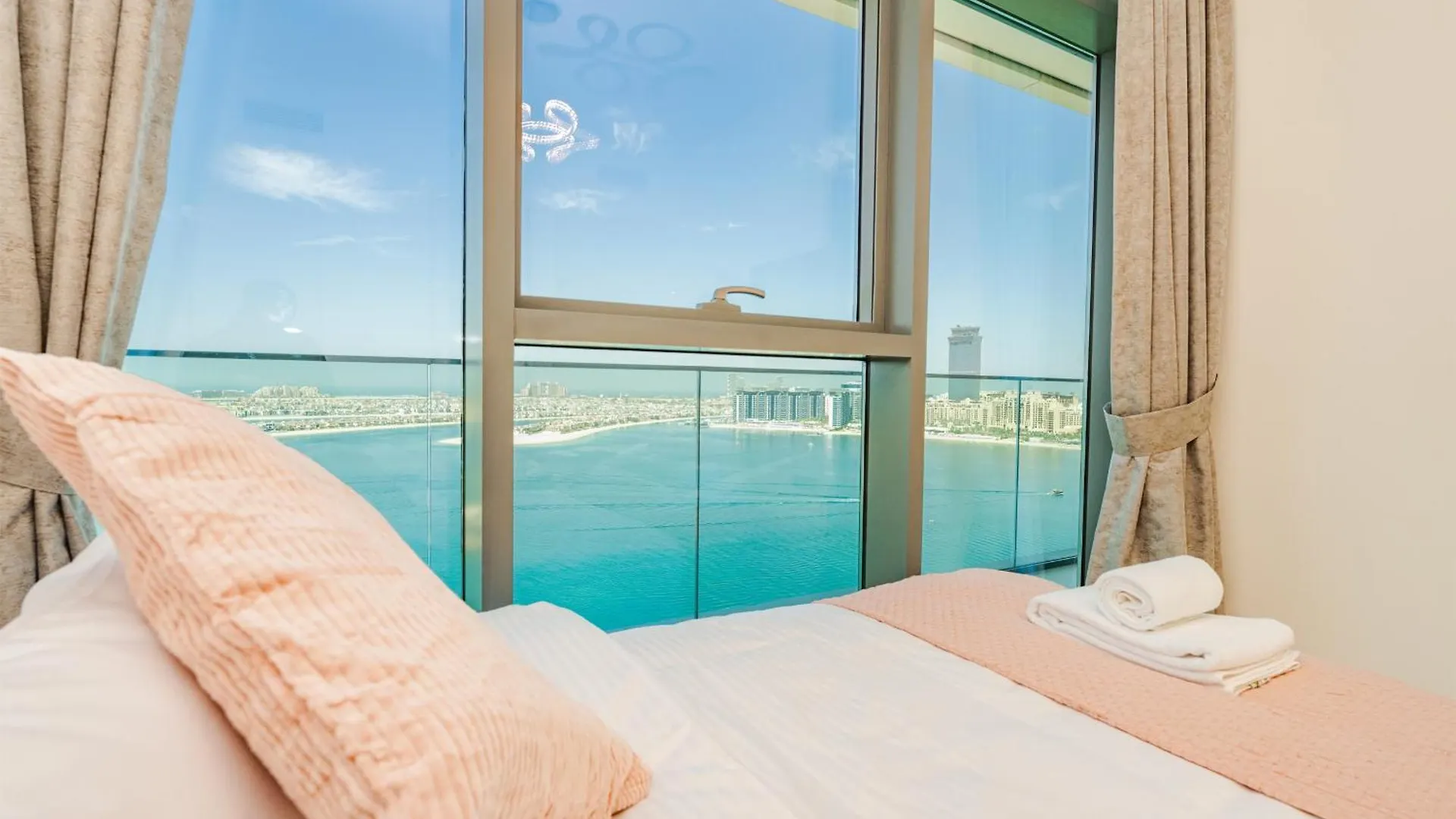شقة Breathtaking 2 Br- Palm & Sea View دبي