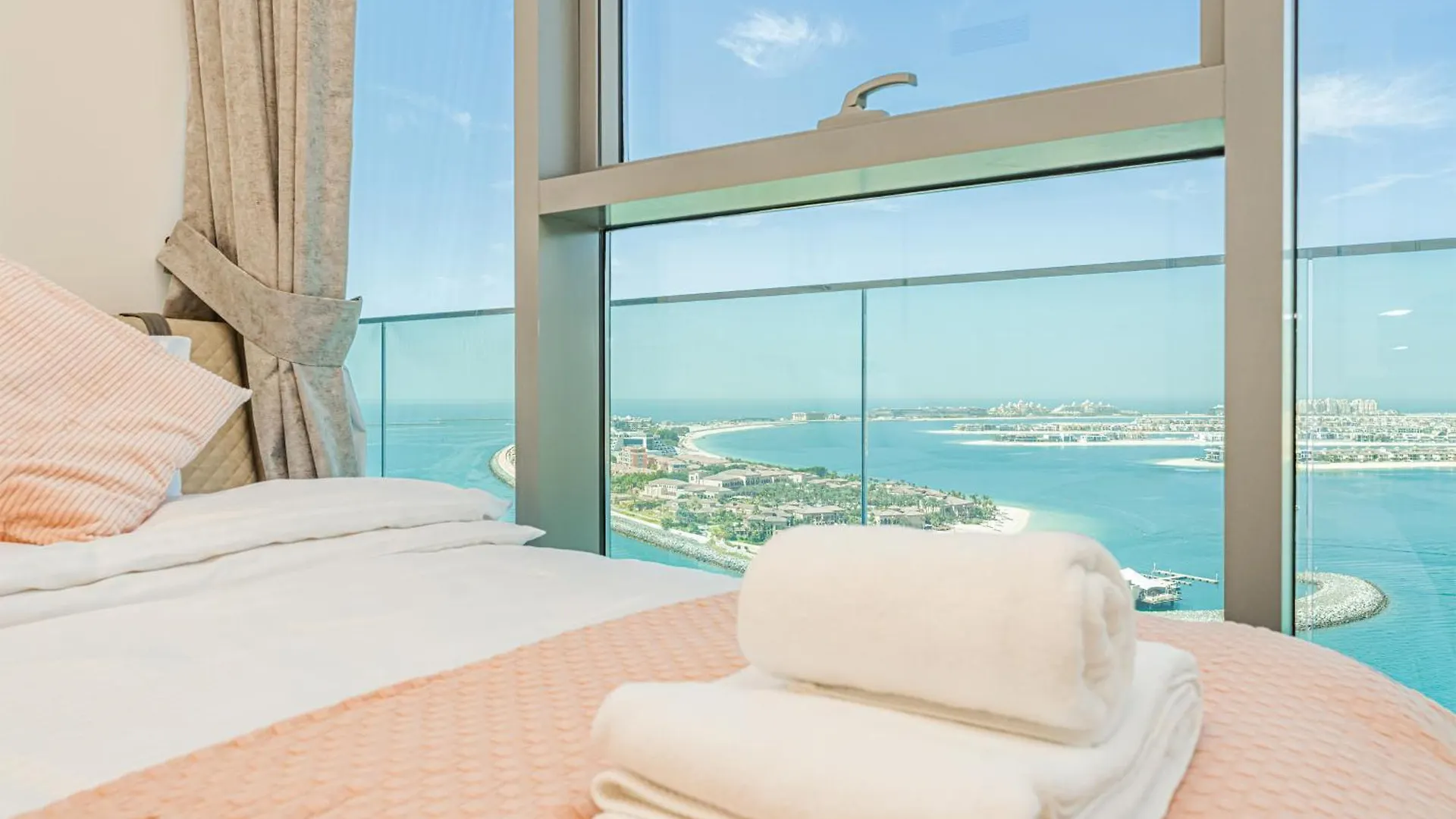 شقة Breathtaking 2 Br- Palm & Sea View دبي
