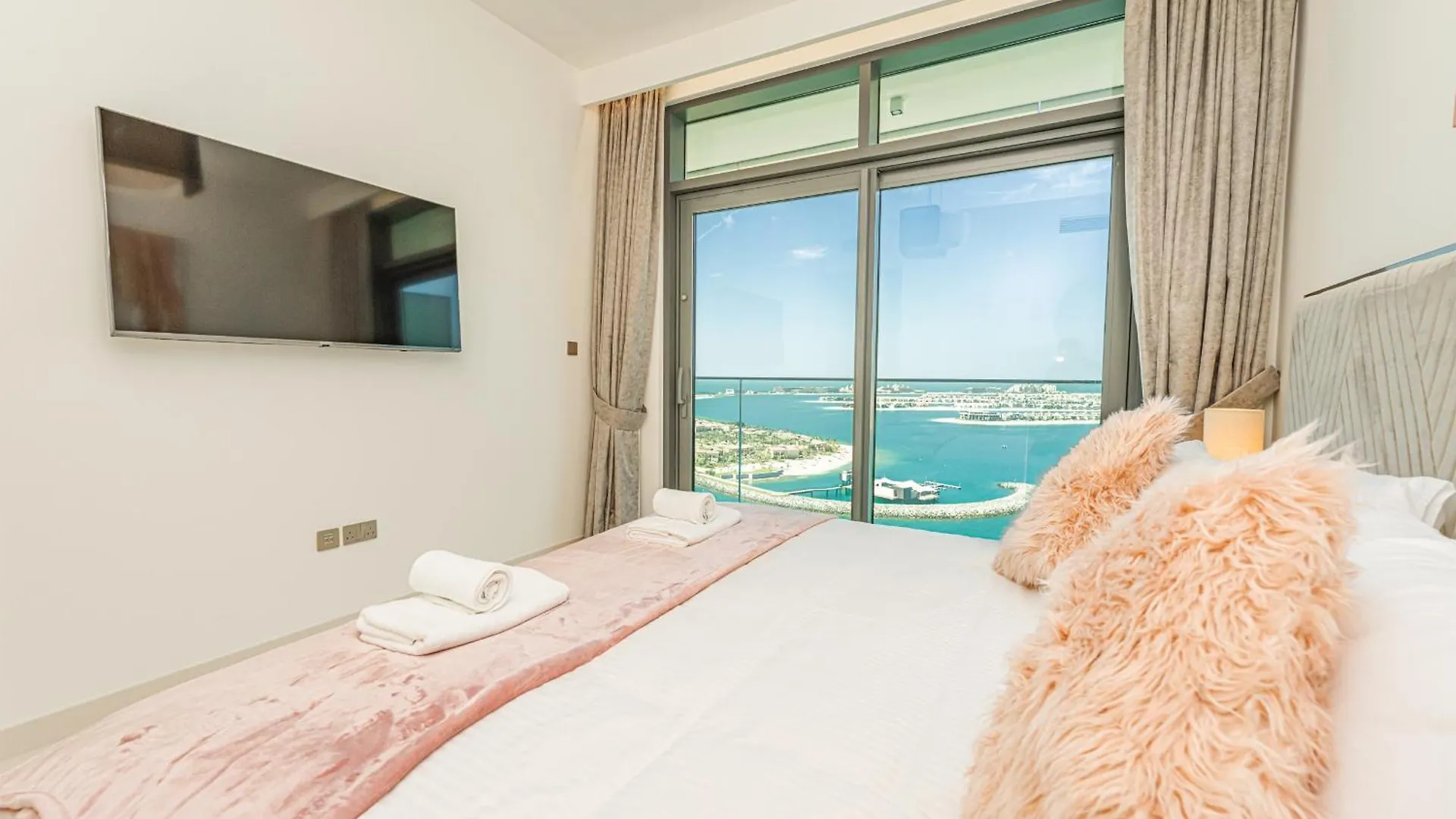 شقة Breathtaking 2 Br- Palm & Sea View دبي